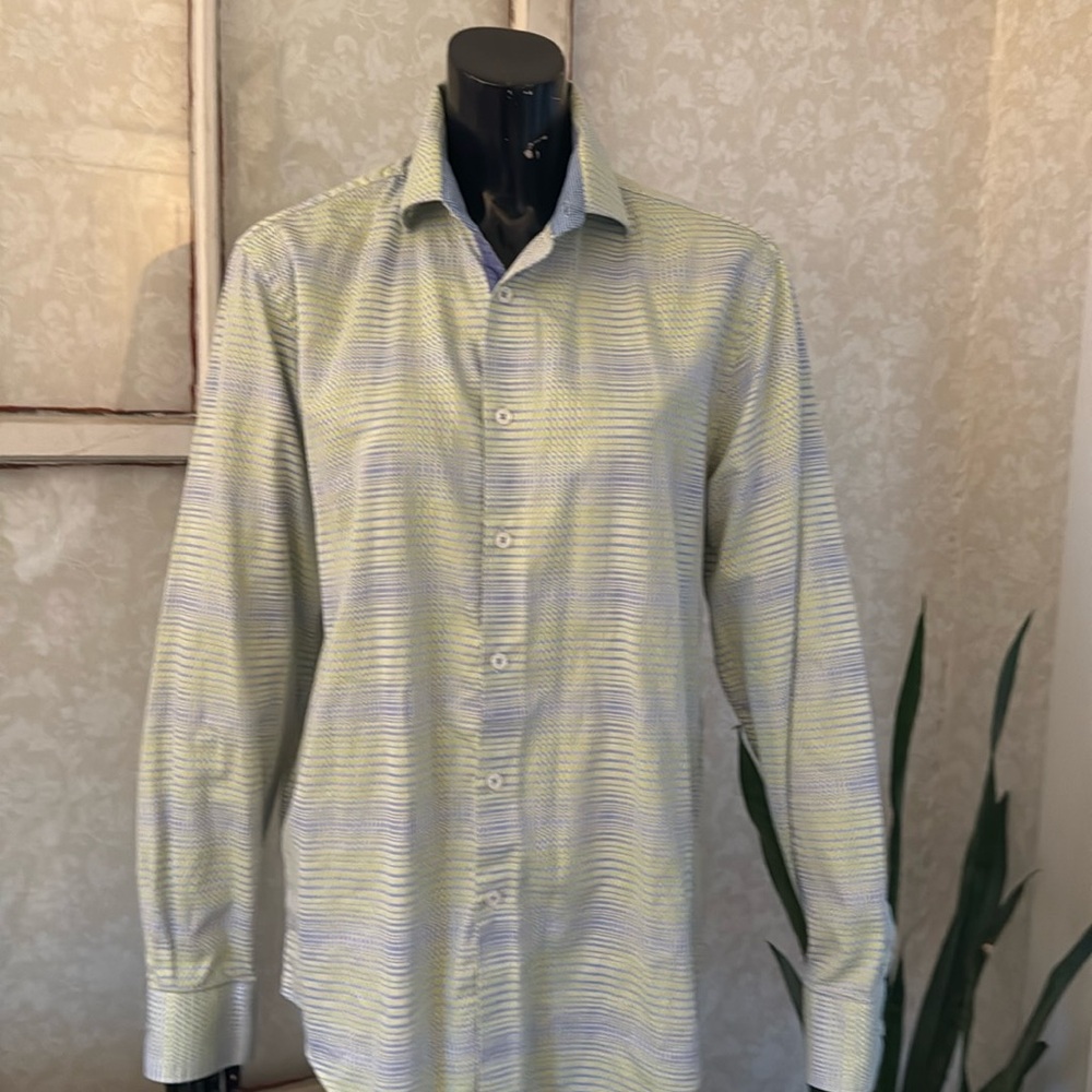Men’s Park West European Fabric Button Down Dress Shirt. 100% cotton.